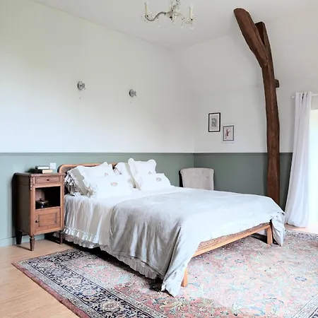 Au Chateau De La Tour A 15 Minutes Du Futuroscope * Naintre