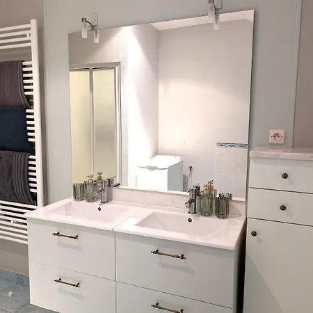 Сasa de vacaciones Au Chateau De La Tour A 15 Minutes Du Futuroscope