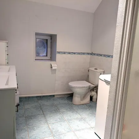 Au Chateau De La Tour A 15 Minutes Du Futuroscope * Naintre