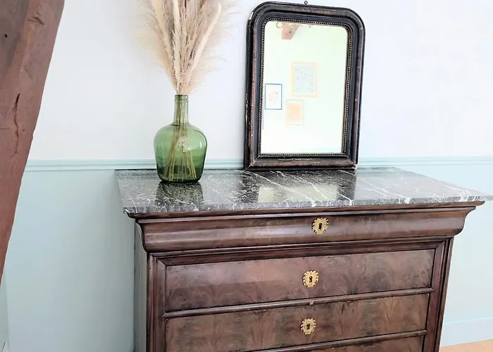 Casa de Férias Au Château De La Tour à 15 Minutes Du Futuroscope Naintre