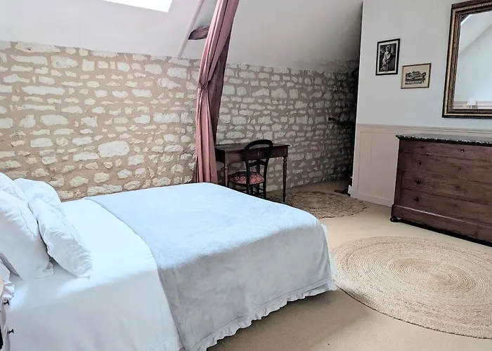 Сasa de vacaciones Au Chateau De La Tour A 15 Minutes Du Futuroscope